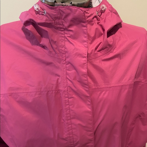 L L Bean Raincoat - Picture 3 of 11